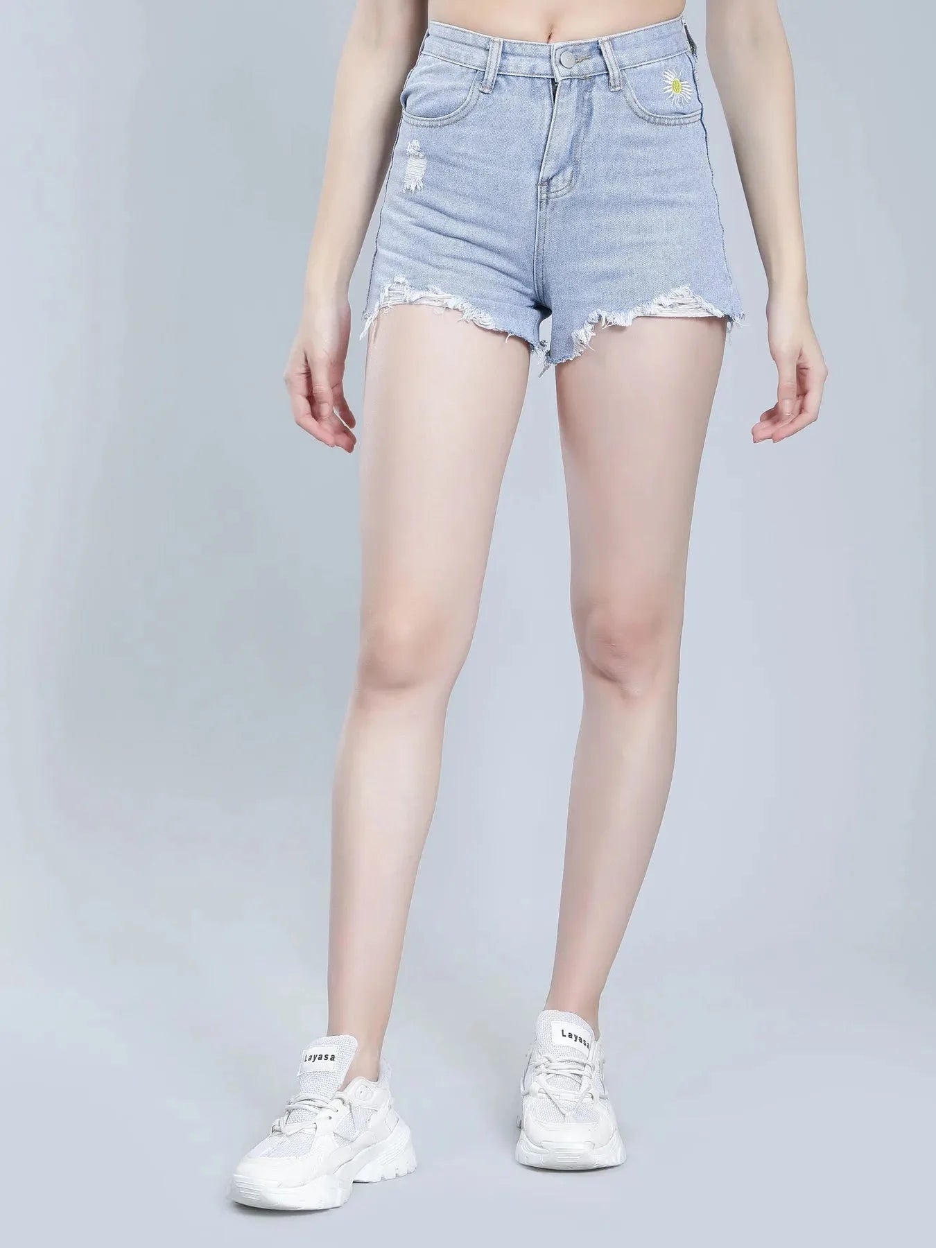 Flower Embroidery Ripped Denim Shorts