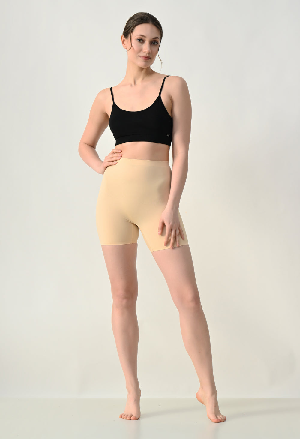 Seamless Shaping Under Shorts