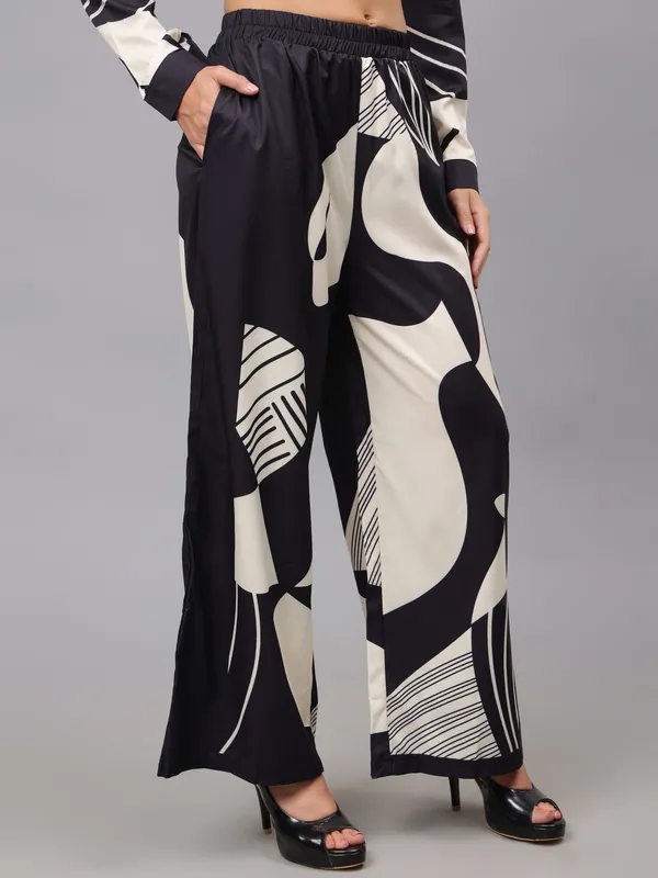 Shop for Abstract Printed Two-Piece Set S Black Online