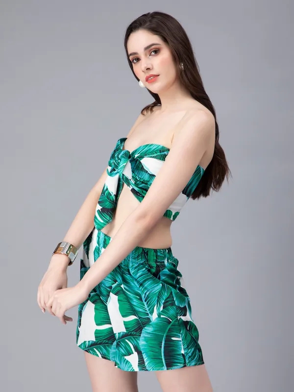 Buy Front Knot Tube Top and Shorts Set M Green Online