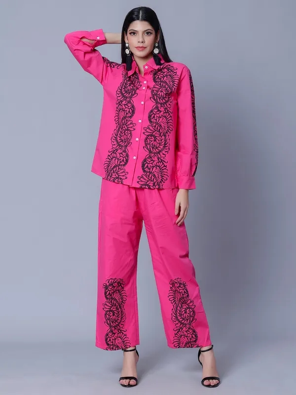 Buy Stylish Elegant Printed Two-Piece Set One Size Pink Online