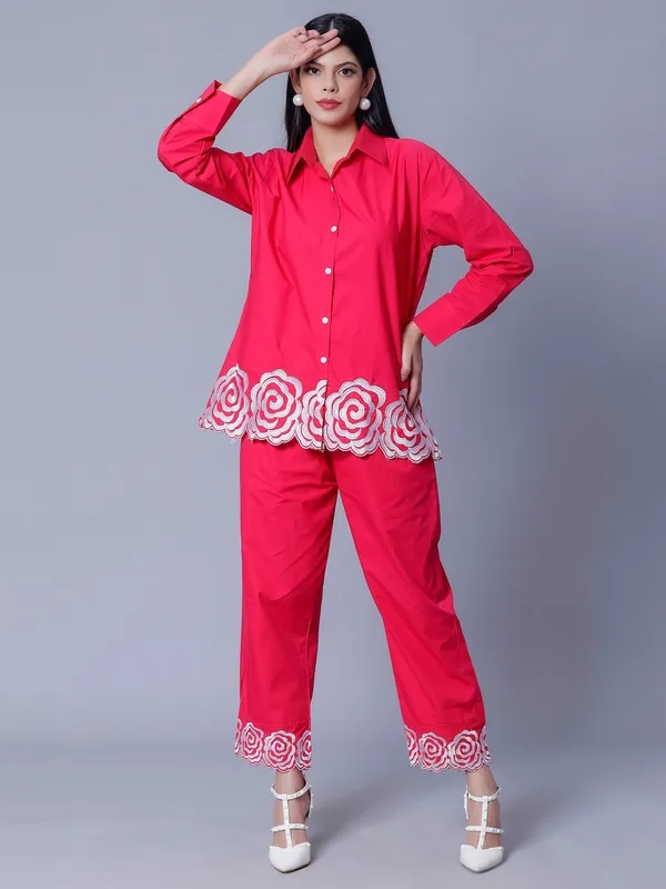 Buy Stylish Flower Embroidery Two-Piece Set One Size Dark Pink Online