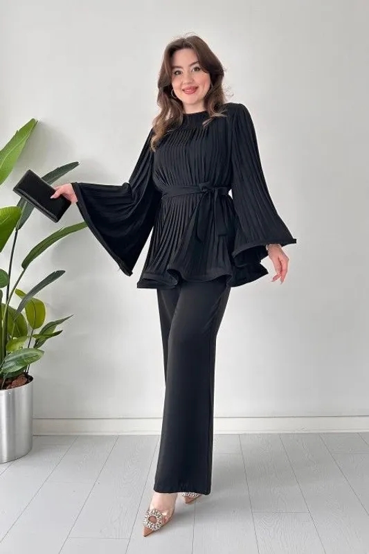 Buy Fan Pleated Two-Piece Set S Black