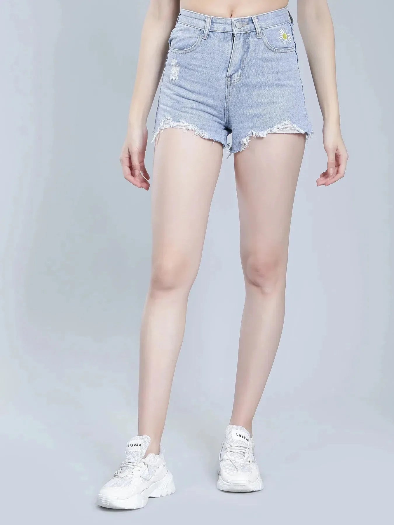 Flower Embroidery Ripped Denim Shorts
