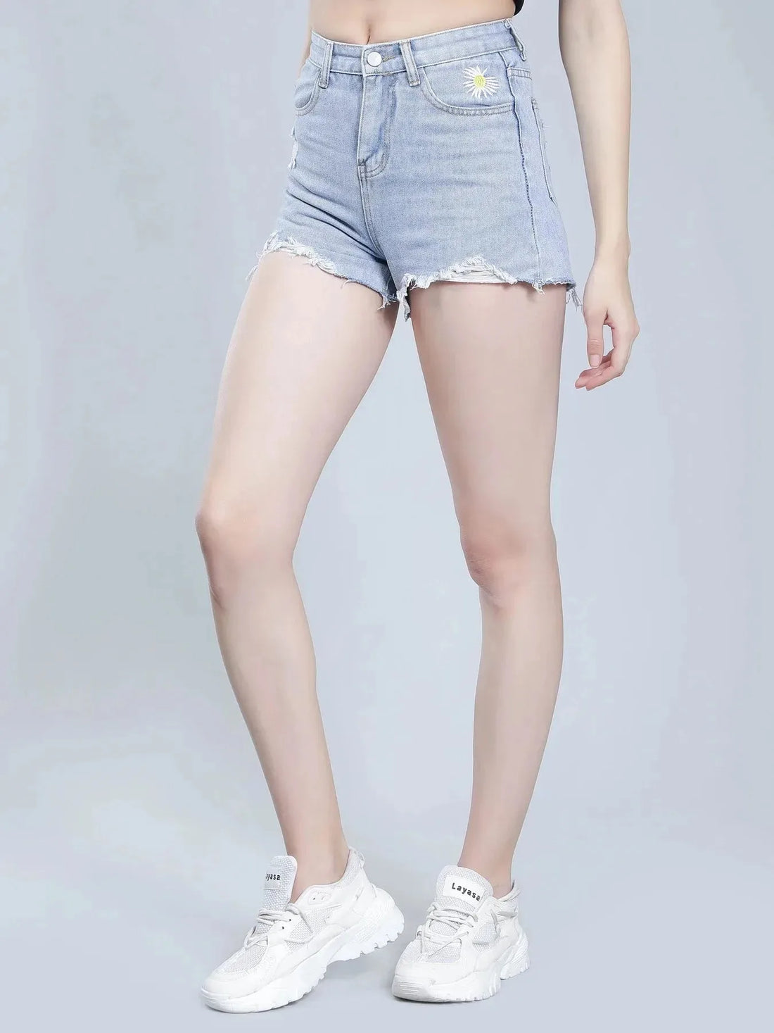 Flower Embroidery Ripped Denim Shorts