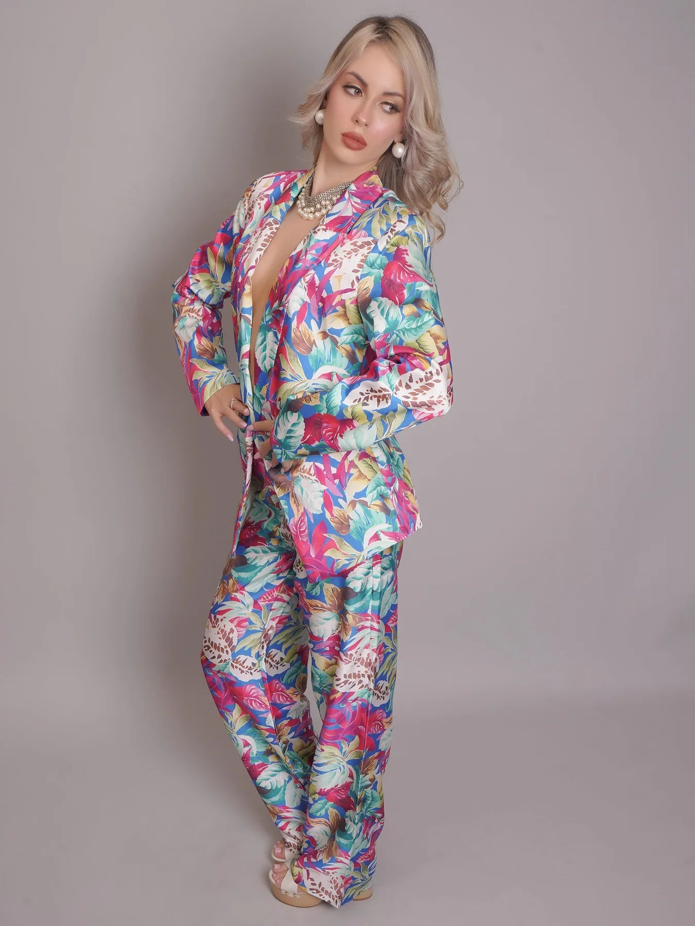 Floral Printed Pant Suit