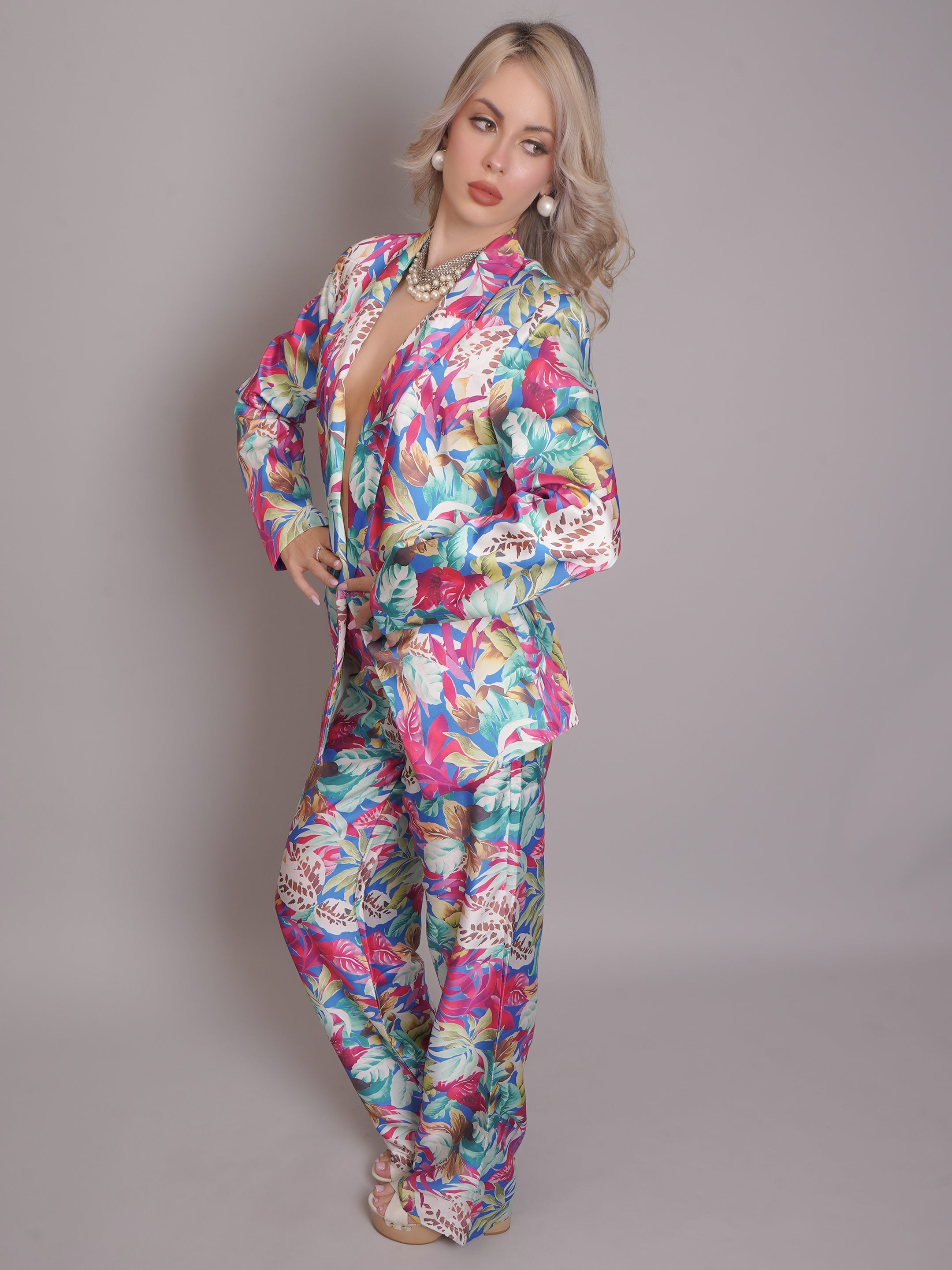 Floral Printed Pant Suit