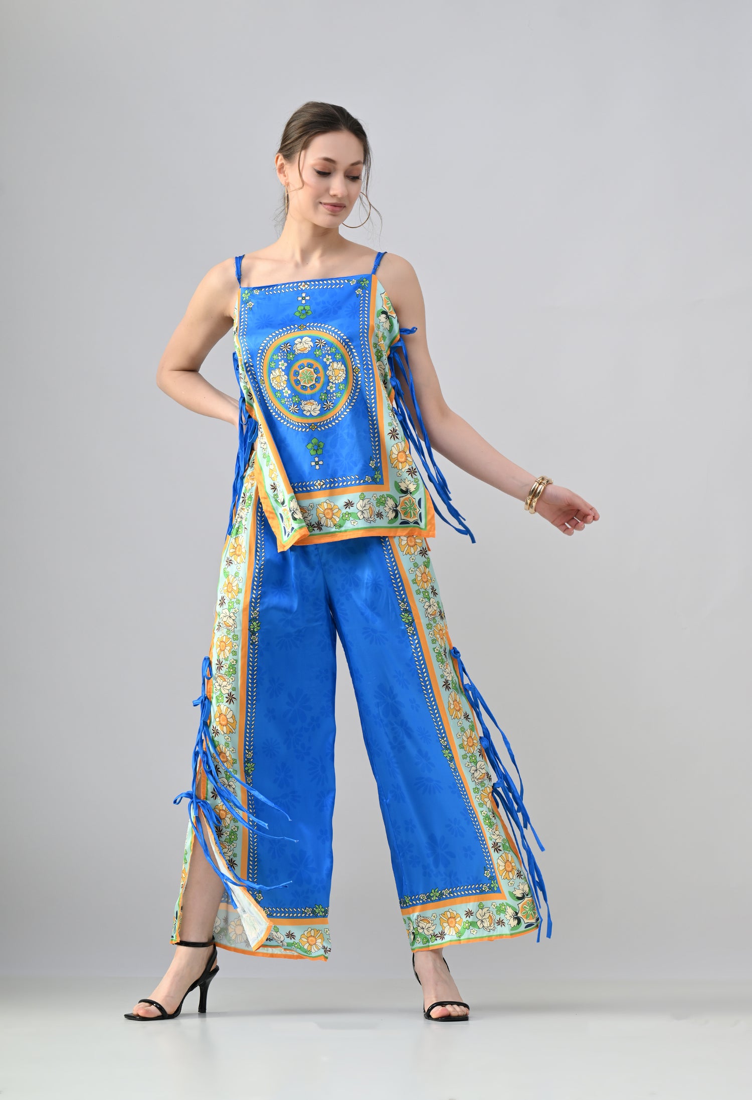 Tie-Side Detail Co-Ord Set