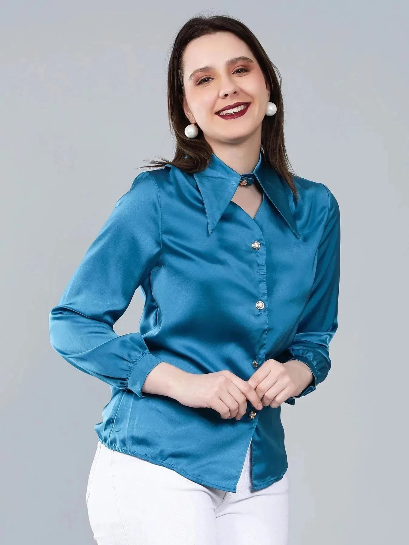 Swallowed-Tailed Collar Shirt