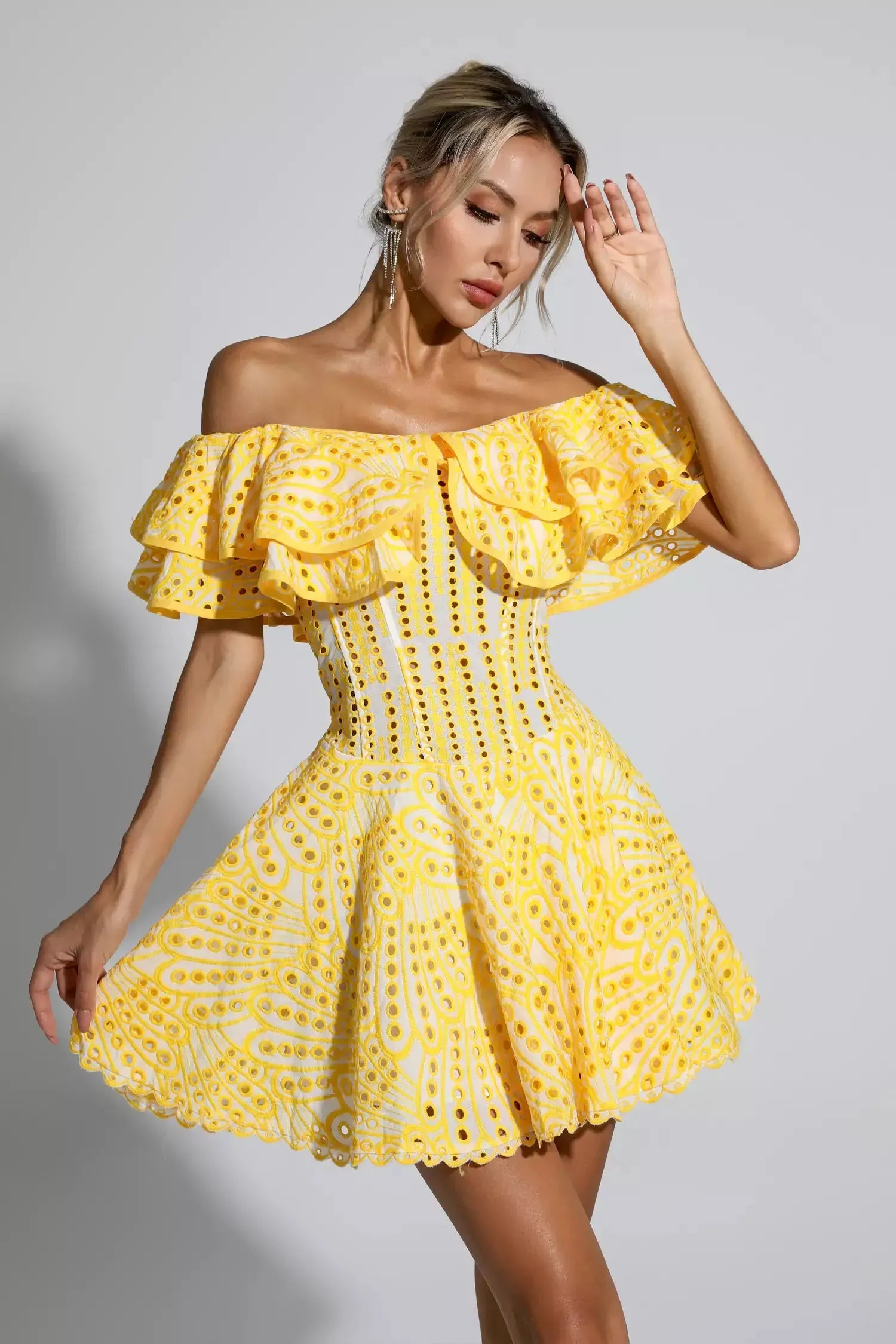 amora-2-5797c791-edf6-4a6e-b076-a0b3ab26956d_1800x__preview.webp
