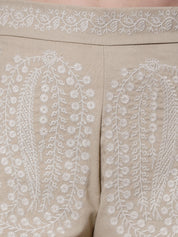 Embroidered Exquisite Pattern Shorts