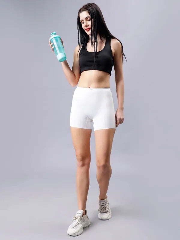 seamless-shorts-3.webp